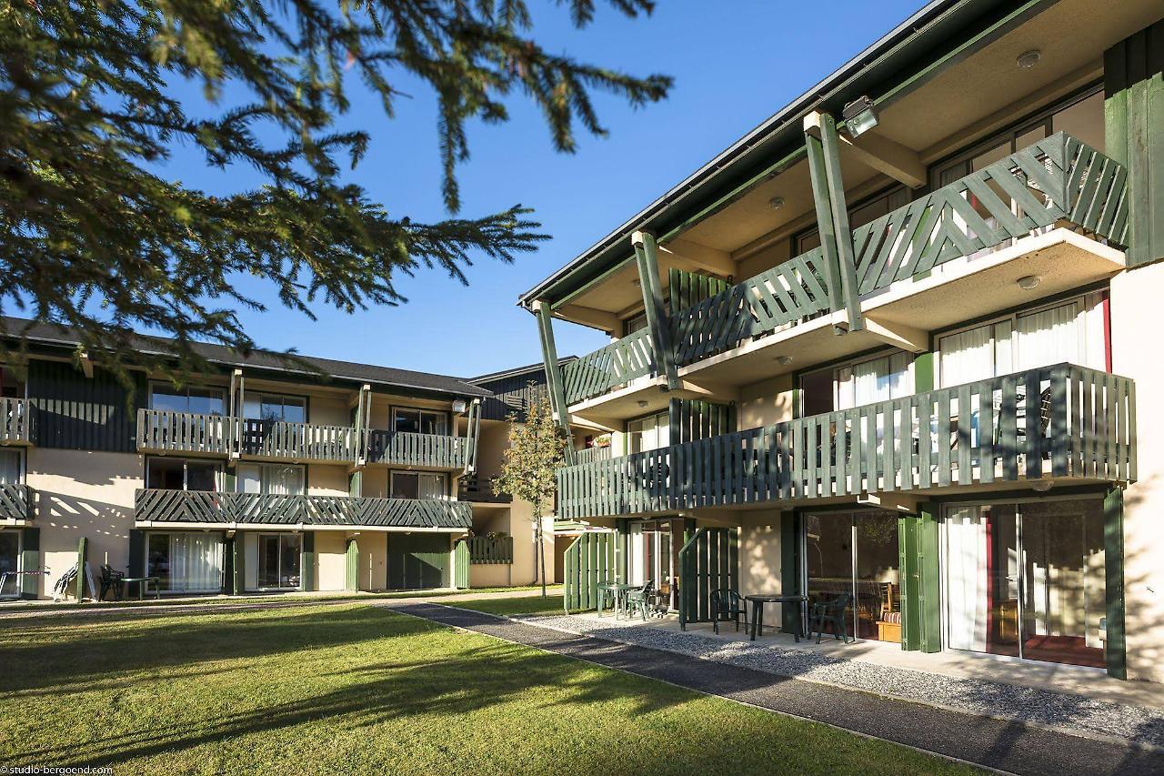 Residence Pierre & Vacances Pyrenees 2000 Le Sequoia モン・ルイ エクステリア 写真