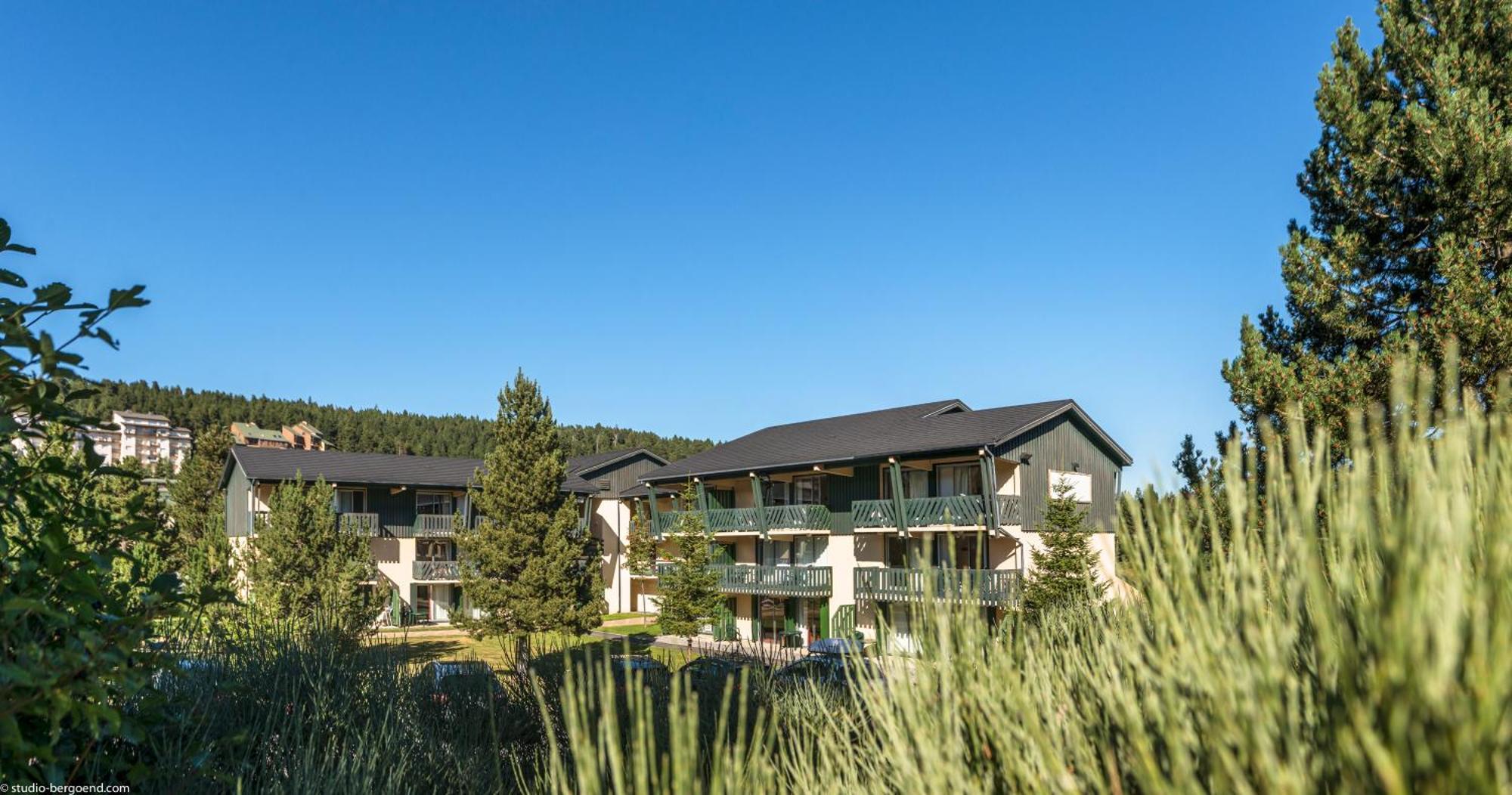 Residence Pierre & Vacances Pyrenees 2000 Le Sequoia モン・ルイ エクステリア 写真